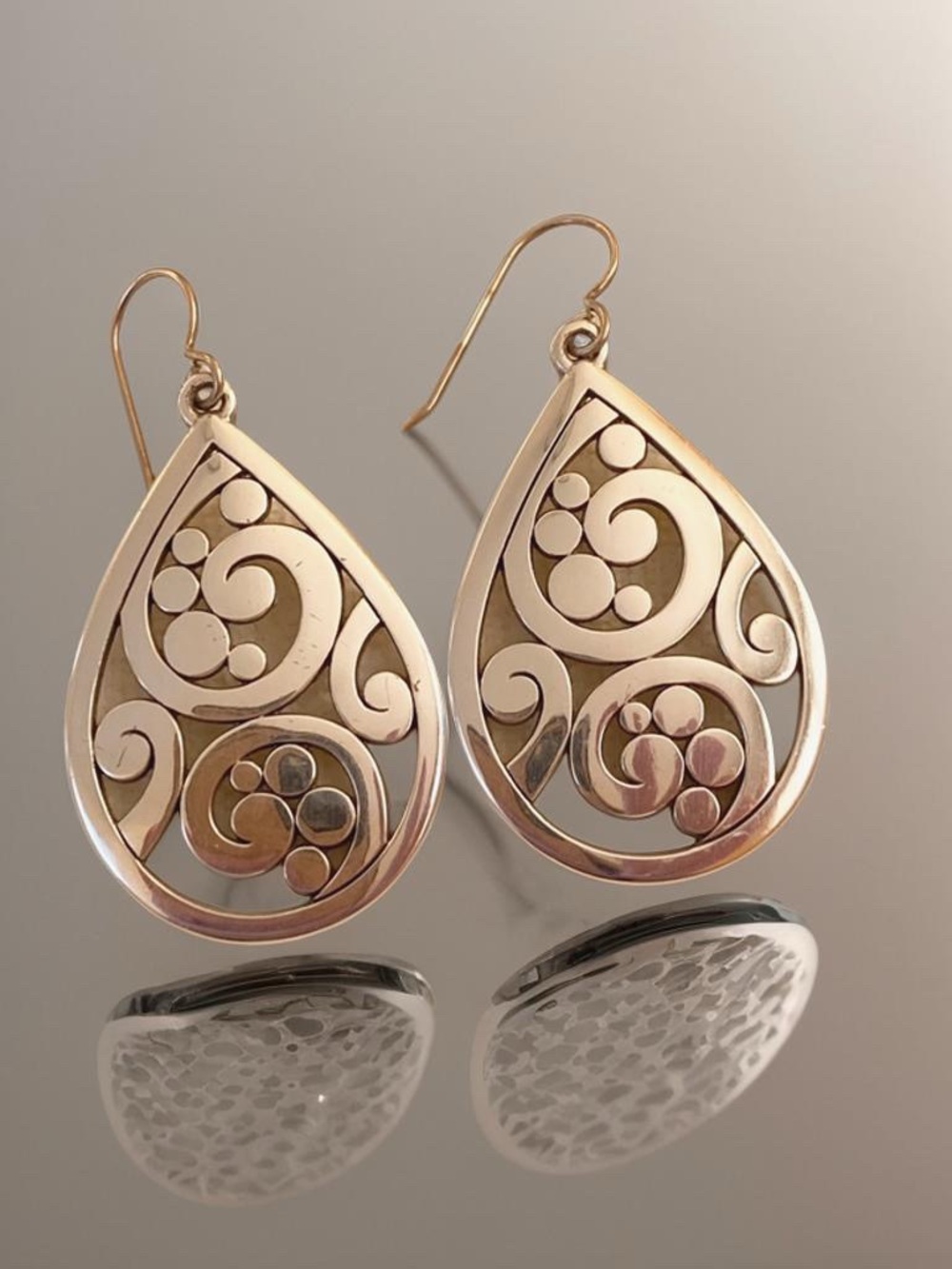 Elegant silver Teardrop Swirl Earrings - Women Jewelry